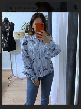 Red Herring Floral Long Sleeve Striped Button Down Blouse in size 8